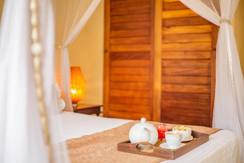 Humura Resorts Kampala Bagian luar foto