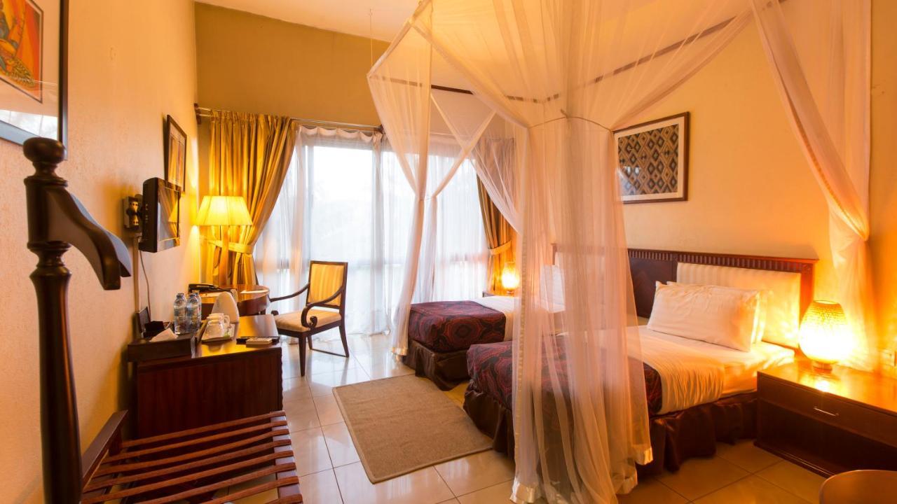 Humura Resorts Kampala Bagian luar foto
